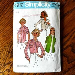 Vintage 1970s Simplicity 7912 Sewing Pattern Womens Sz XS Button Up Top COMPLETE